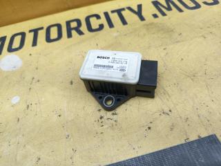 Фото запчасти датчик ускорения Mercedes-Benz V-Class контрактная запчасть Запчасть датчик ускорения Mercedes-Benz V-Class