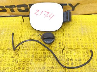 Фото запчасти лючок топливного бака VOLVO S60 2012 контрактная запчасть Запчасть лючок топливного бака VOLVO S60 2012