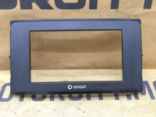 Фото запчасти рамка магнитолы SMART FORTWO 2008 контрактная запчасть Запчасть рамка магнитолы SMART FORTWO 2008