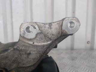 Кулак поворотный передний правый ASTRA J