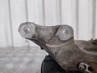 Кулак поворотный передний правый ASTRA J