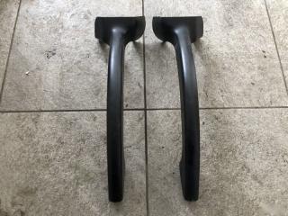 Запчасть накладка петли крышки багажника Audi A8