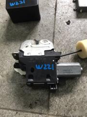 Замок крышки багажника Mercedes-Benz S-Class Б/У Замок крышки багажника Mercedes-Benz S-Class