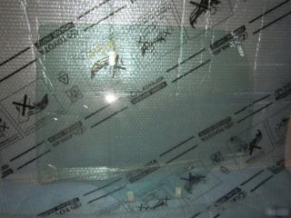 Стекло двери задней левой Chevrolet Aveo