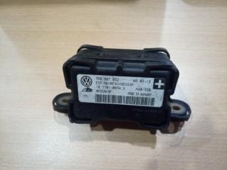 Запчасть датчик ускорения Volkswagen Touareg