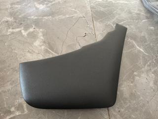 Накладка торпедо левая Toyota Land Cruiser 2008