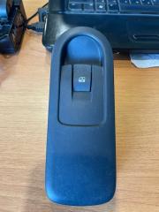 Блок управления стеклоподъемниками правый Renault Duster Б/У Блок управления стеклоподъемниками правый Renault Duster