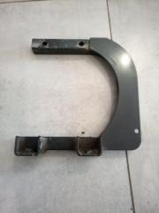 Кронштейн крыла передний правый Volvo FH 4 2017 Б/У Кронштейн крыла передний правый Volvo FH 4 2017