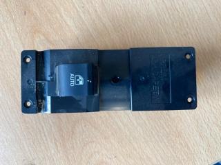 Блок стеклоподъемника задний правый Hyundai Genesis Б/У Блок стеклоподъемника задний правый Hyundai Genesis