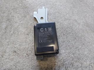 Блок управления дверью Toyota Fortuner 2019