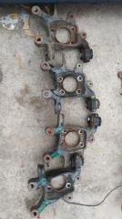 Кулак задний Toyota Auris 2012-2018