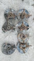 Кулак передний Toyota Avensis 2 2003-2008