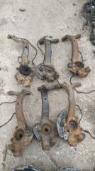 Кулак передний Volkswagen Passat 1996-2005