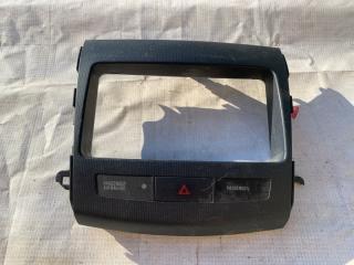 Рамка Магнитолы передняя Mitsubishi Outlander