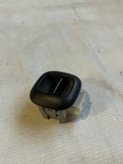 Кнопка стеклоподъемника задняя Toyota Vitz