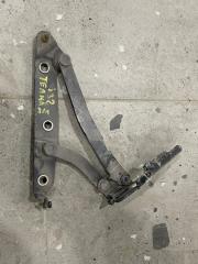 Петля крышки багажника задняя левая Nissan Teana