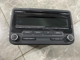 Штатная автомагнитола Volkswagen Tiguan 2012