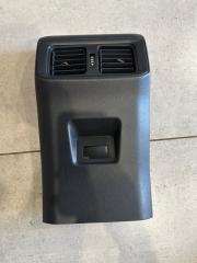 Накладка центральной консоли задняя Toyota Rav4 2019 Б/У Накладка центральной консоли задняя Toyota Rav4 2019