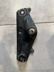 Кронштейн подрамника правый Toyota Rav4 2019 Б/У Кронштейн подрамника правый Toyota Rav4 2019