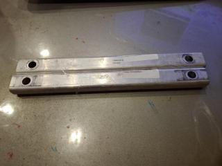 Кронштейн радиатора Mercedes-Benz GL 2012 Б/У Кронштейн радиатора Mercedes-Benz GL 2012