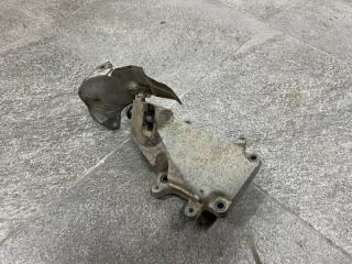 Кронштейн двигателя правый Mercedes-Benz GL 2012