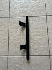 Направляющая стекла двери правая FAW J7 2023