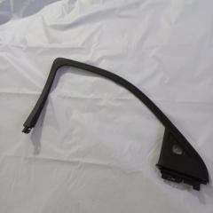 Накладка рамки двери передняя левая Cadillac Escalade 2016