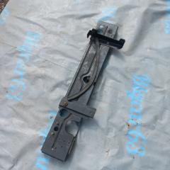 Кронштейн радиатора MAN TGX 18.440 2016 Б/У Кронштейн радиатора MAN TGX 18.440 2016