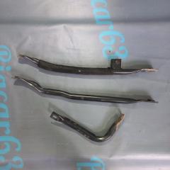 Запчасть распорка крыла Cadillac Escalade 2016