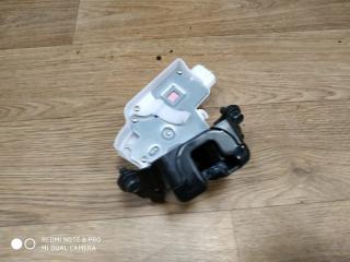 Замок крышки багажника Toyota Land Cruiser 2021 Б/У Замок крышки багажника Toyota Land Cruiser 2021