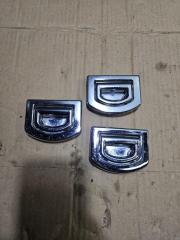 Запчасть крюк проушина в багажник Audi S8 2014