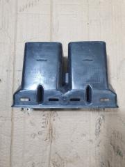 Запчасть воздуховод Audi S8 2014