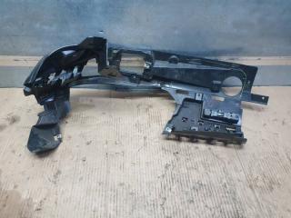 Запчасть кронштейн бампера правый Cadillac Escalade 2021