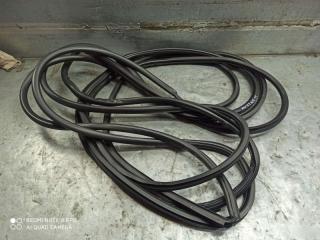 Запчасть уплотнитель проема двери Toyota Land Cruiser