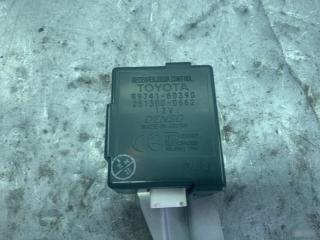 Блок управления двери Toyota Land Cruiser