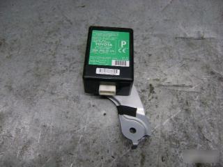 Блок управления двери Lexus LX570