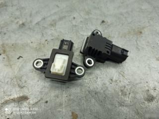 Фото запчасти датчик удара Kia Sorento Б/У запчасть Запчасть датчик удара Kia Sorento