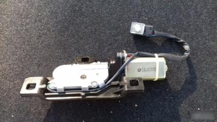Замок крышки багажника BMW 7-series Б/У Замок крышки багажника BMW 7-series