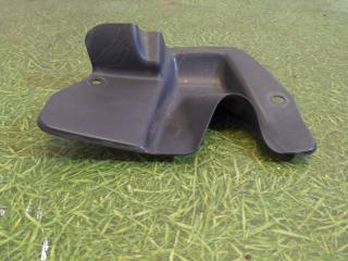 Запчасть кожух рулевой колонки Volkswagen Passat 2013