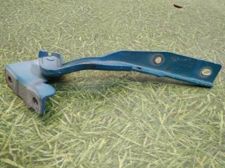 Фото запчасти петля капота левая левая Chery Tiggo 2017-2022 Б/У запчасть Запчасть петля капота левая левая Chery Tiggo 2017-2022