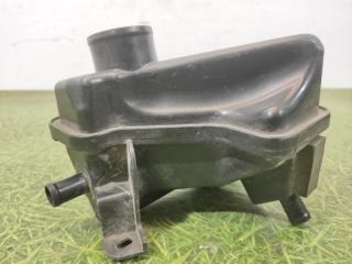 Резонатор воздушного фильтра Nissan Patrol 2010-2014 Б/У Резонатор воздушного фильтра Nissan Patrol 2010-2014