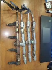 Рампа топливная с форсунками Toyota Corolla