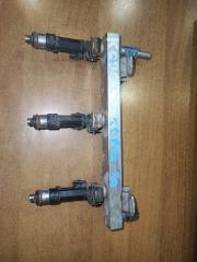 Рампа топливная с форсунками Opel Corsa D