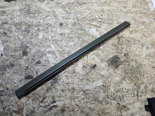 Запчасть молдинг крыла задний левый Land Rover Defender 2022