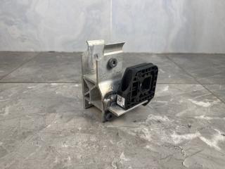 Кронштейн радиатора правый Bmw X7 2020 Б/У Кронштейн радиатора правый Bmw X7 2020