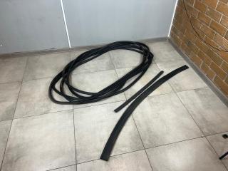 Фото запчасти уплотнитель Mercedes-Benz GLE-Class 2021 Б/У запчасть Запчасть уплотнитель Mercedes-Benz GLE-Class 2021