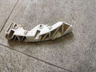 Запчасть кронштейн бампера infiniti G25