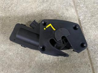 Замок крышки багажника Skoda Superb 2015 Б/У Замок крышки багажника Skoda Superb 2015