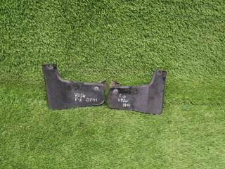 Запчасть брызговик передний MITSUBISHI PAJERO