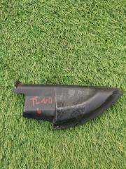 Запчасть уголок решетки под дворники левый NISSAN TINO